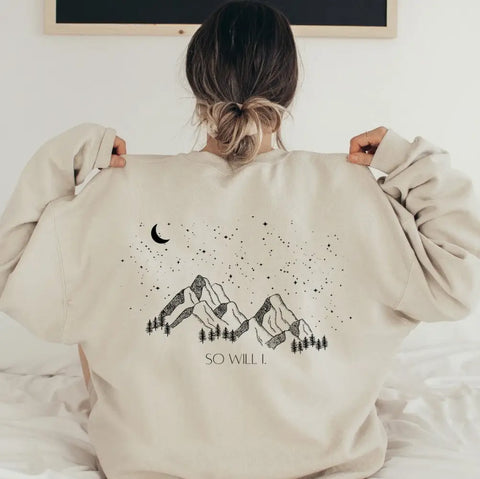 LEA - Stylish sweater with a unique design