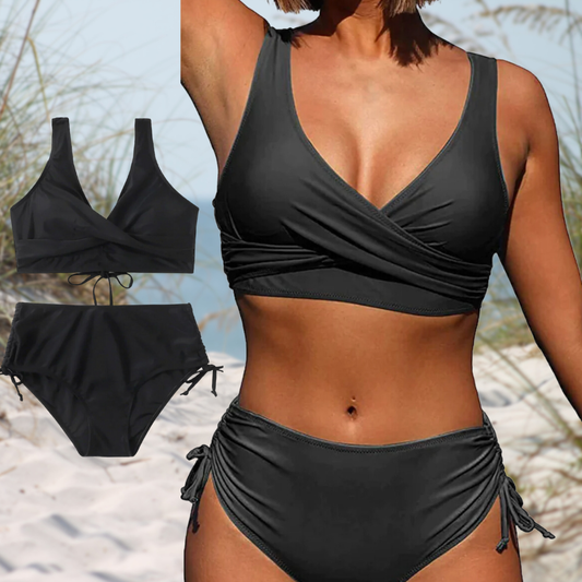 Discover our trendy 2-piece bikini set for summer 2023 – perfect for your next beach holiday! - Black / XS - Set